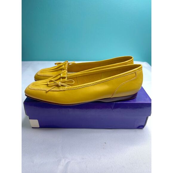Vibrant Yellow Enzo Angiolini Loafers - Picture 6 of 7